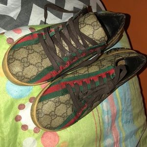 Vintage Gucci Sneakers ((( Women )))